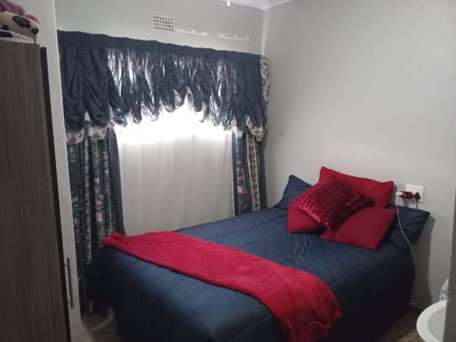 To Let 1 Bedroom Property for Rent in Protea Park North West